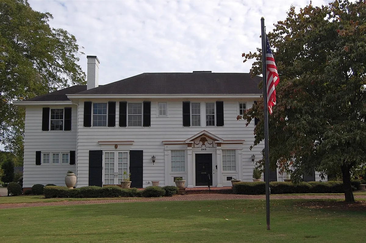 Home in the Flowery Branch, GA area