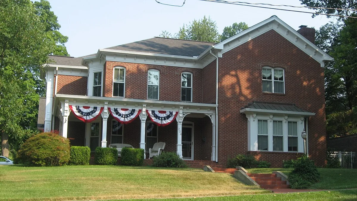 Home in the Henderson, KY area