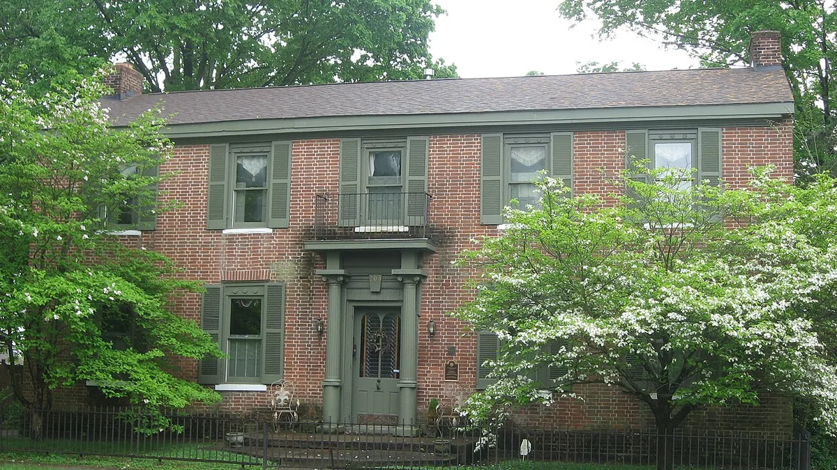 Home in the La Grange, KY area