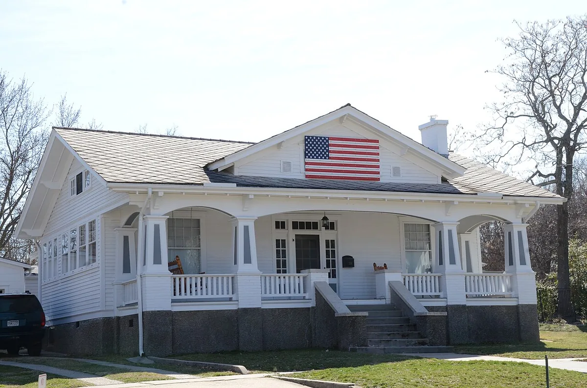 Home in the Lowell, AR area