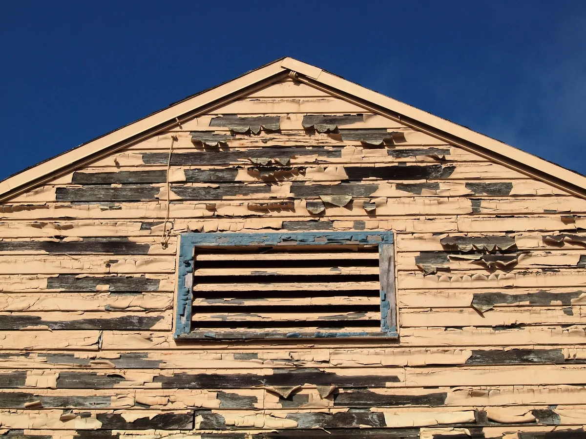 Who Pays for Lender Required Repairs? What Sellers Can Do