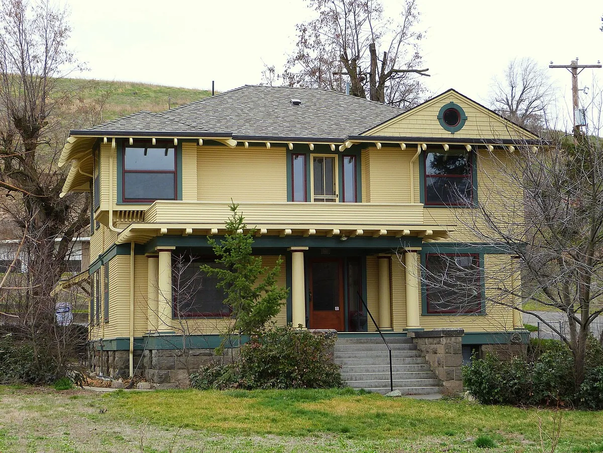 Home in the Pendleton, OR area